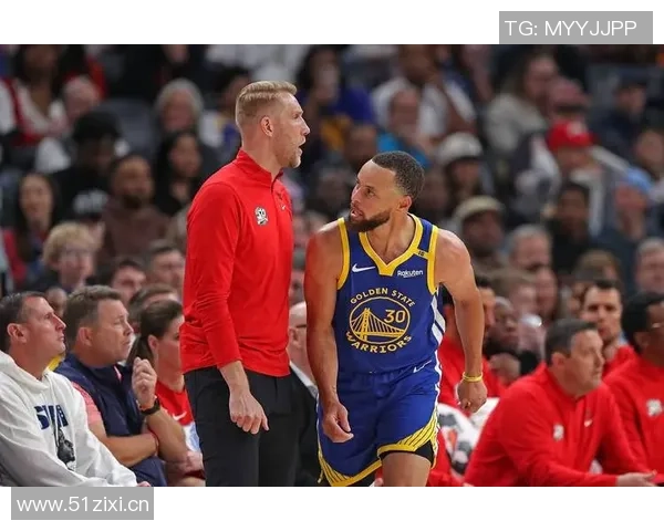 克莱三节狂砍23分三分球11投6中成功突破17000分大关