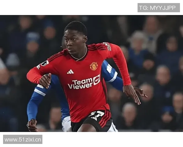 阿莫林曼联首年引发更衣室震荡三后卫战术引争议